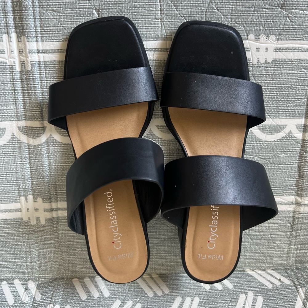 Cityclassified Black Women's Mule Sandals, Size 7.5 - Picture 2 of 8